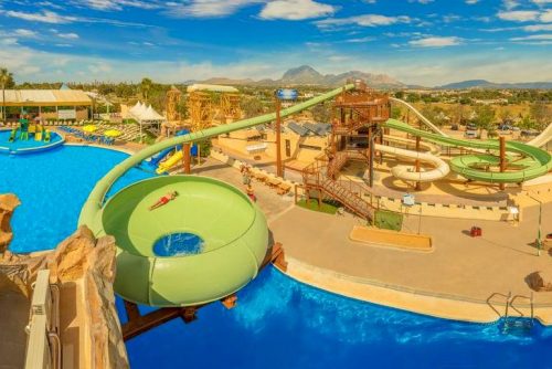 Magic Robin Hood Family Hotel in Alicante with a waterpark