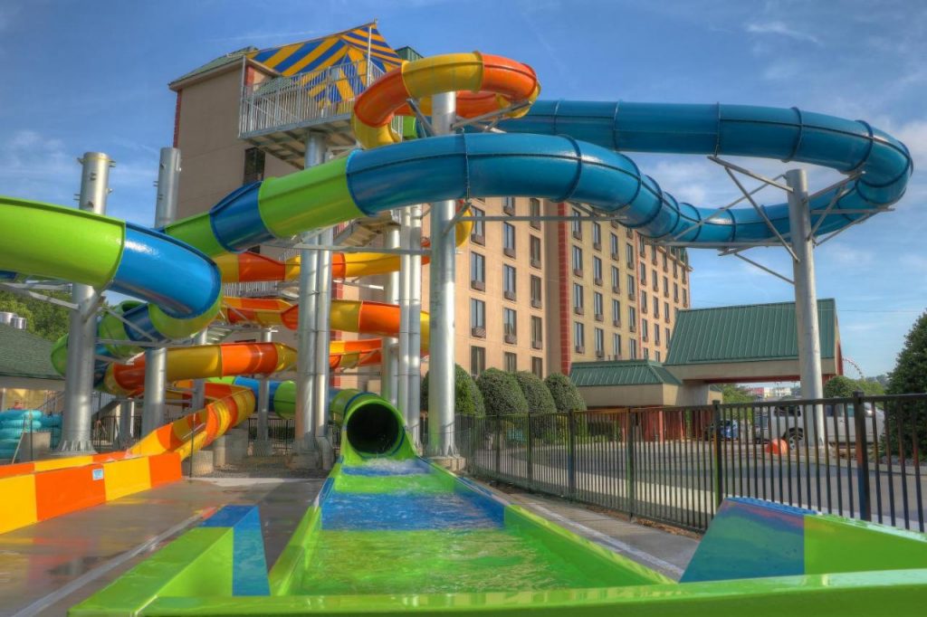 Country Cascades Waterpark Resort with water slides in the USA