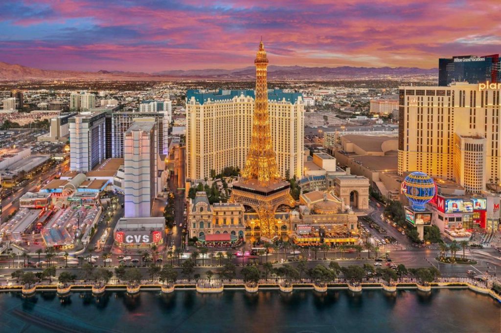 Paris Las Vegas Hotel & Casino - Best family hotels in Las Vegas