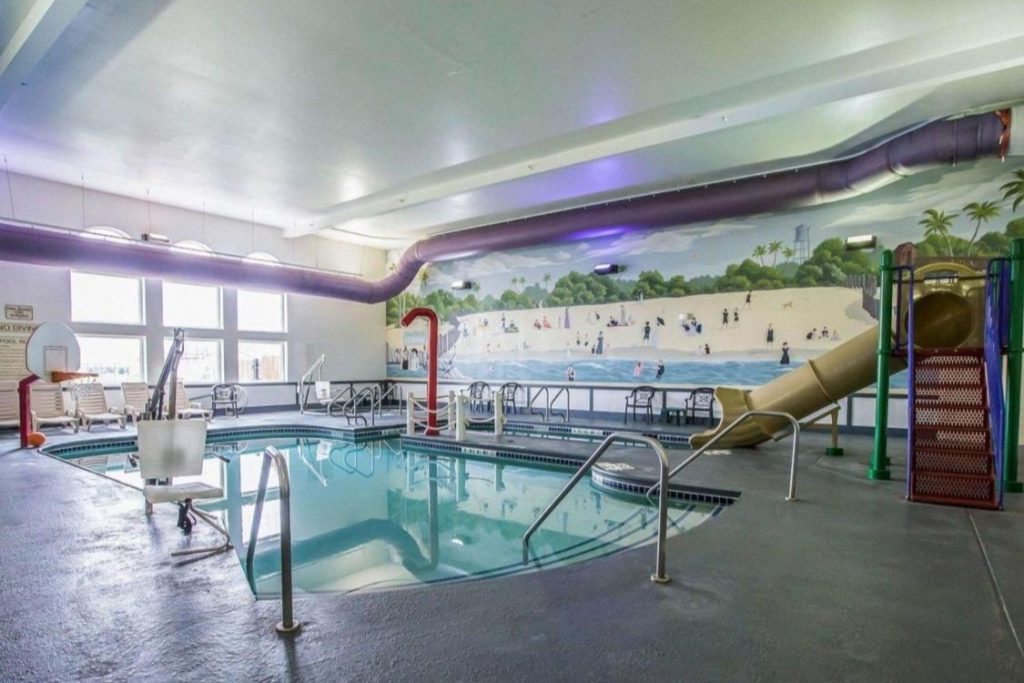 Quality Inn & Suites Dixon near I-88 hotel with indoor water slide in US