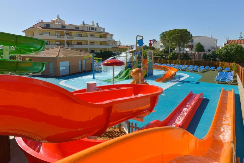 3HB Clube Humbria - All Inclusive family hotel with water slides in Portugal