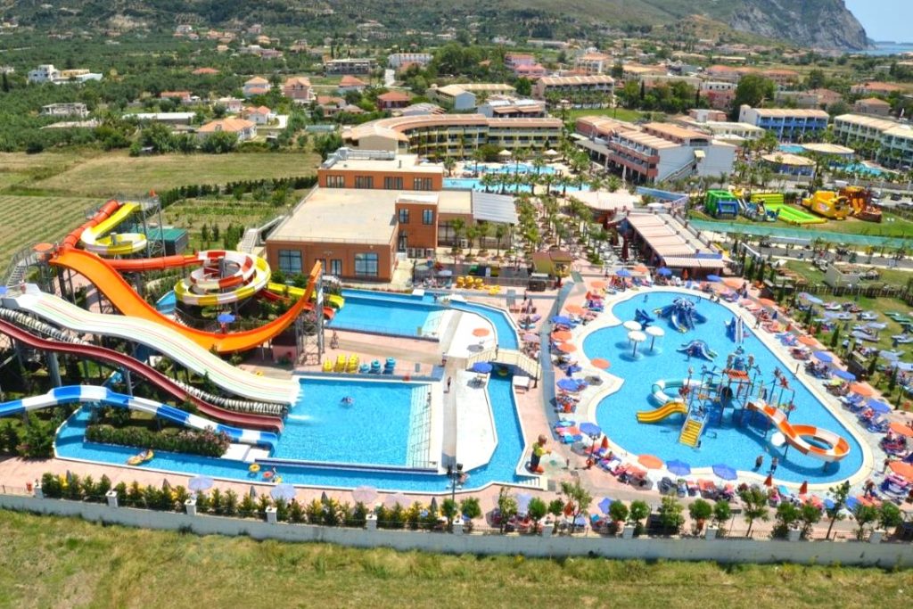 Caretta Beach Hotel & Waterpark for families in Europe